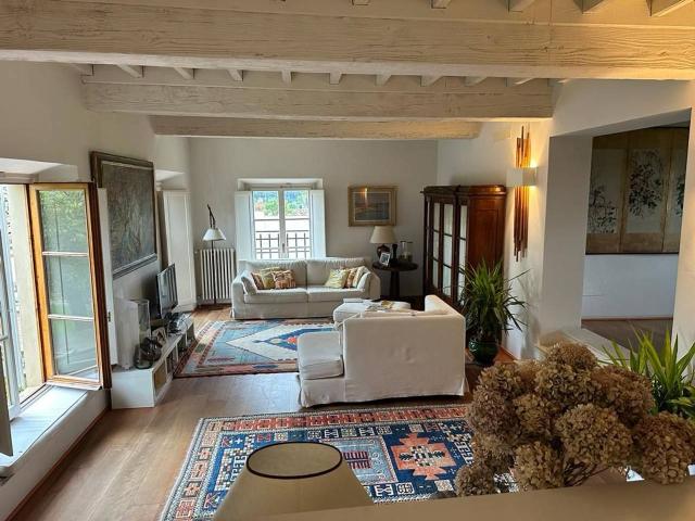 Casa indipendente in affitto a Firenze