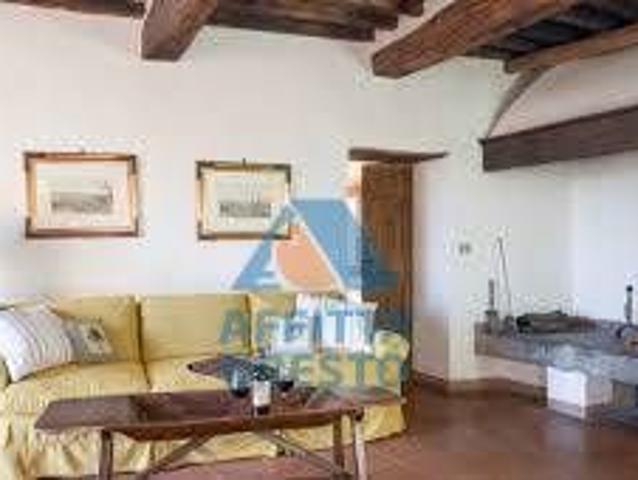 Casa indipendente in affitto a Lastra a Signa