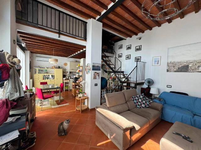 Casa indipendente in affitto a Lastra a Signa FI