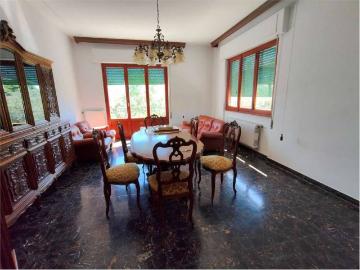 Casa indipendente in affitto a Luni SP