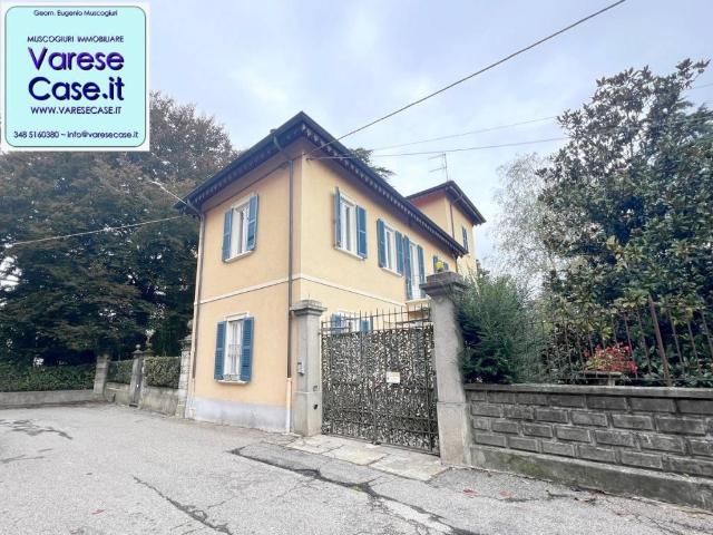 Casa indipendente in affitto a Malnate VA