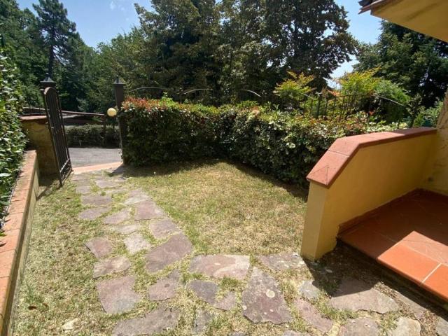 Casa indipendente in affitto a Marliana PT
