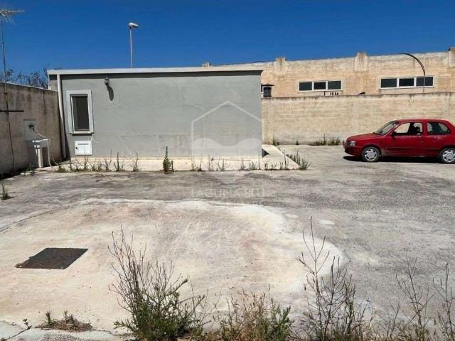 Casa Indipendente in affitto a Marsala via Napoleone Colaianni, arredato, posto auto, lavatrice TrovaCasa