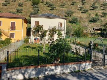 Villa Indipendente in affitto a Basilicata