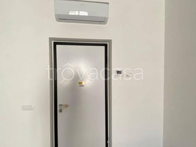 Casa Indipendente in affitto a Marta via San Rocco, non arredato/vuoto, giardino privato, box TrovaCasa