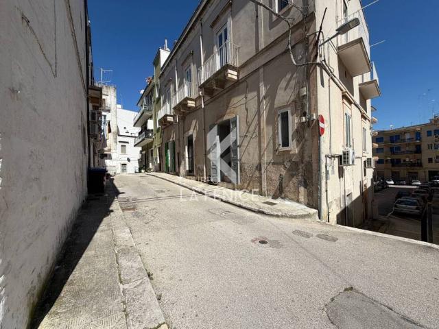 Casa indipendente in affitto a Martina Franca TA