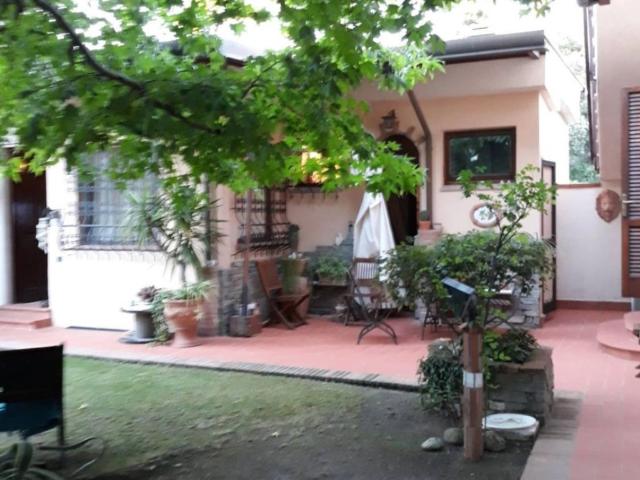 Casa Indipendente in affitto a Massa via Enrico Mattei, 74, arredato, riscaldamento autonomo, buono stato TrovaCasa