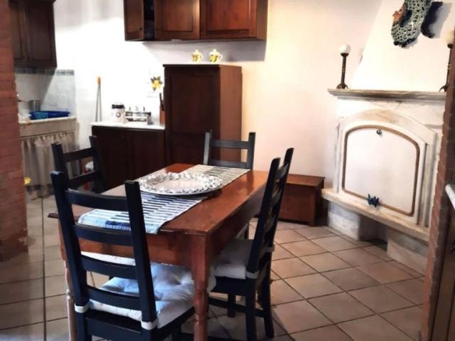 Casa indipendente in affitto a Massa via Enrico Mattei, 74, Marina Di Massa