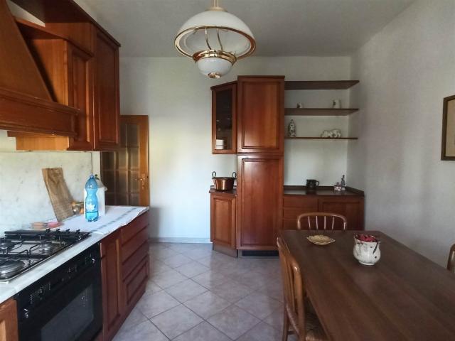 Casa Indipendente in affitto a Medolla, box, commerciale, aria condizionata TrovaCasa