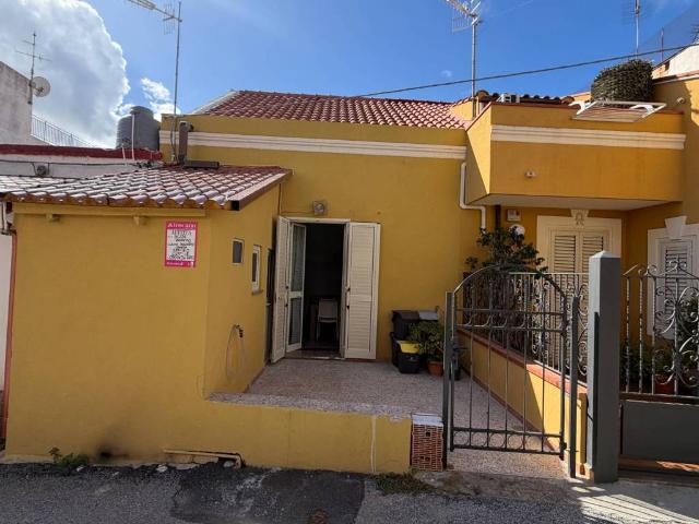 Casa indipendente in affitto a Messina ME