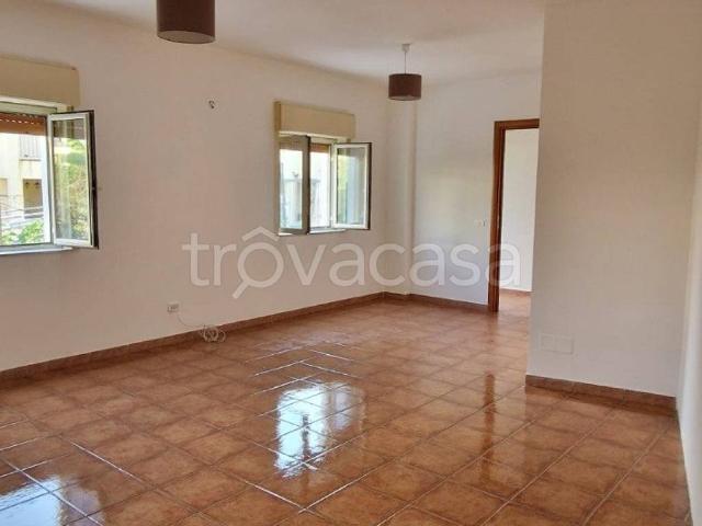 Casa Indipendente in affitto a Messina strada Statale Orientale Sicula, non arredato/vuoto, terrazzo, posto auto scoperto TrovaCasa