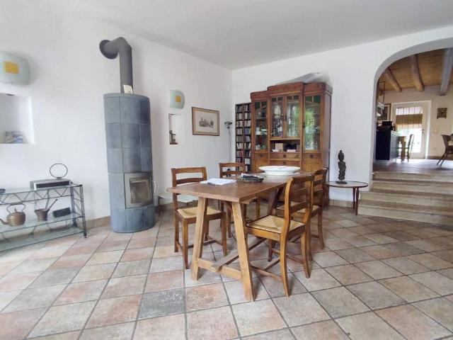 Casa indipendente in affitto a Sommacampagna VR