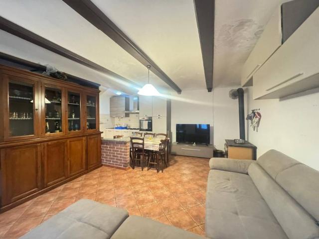 Casa indipendente in affitto a Sommariva del Bosco CN