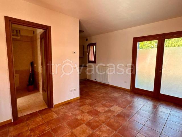 Casa Indipendente in affitto a San Canzian d'Isonzo via Roma, giardino privato, riscaldamento autonomo, posto auto scoperto TrovaCasa