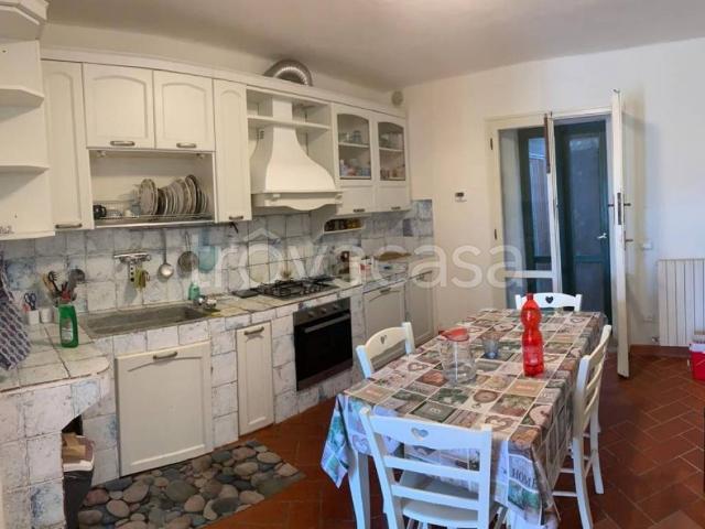Casa Indipendente in affitto a San Giuliano Terme v. Paolo Barachini, 86, arredato, giardino privato, terrazzo TrovaCasa