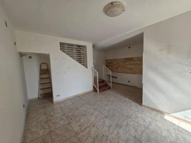 Casa Indipendente in affitto a San Vincenzo la Costa san Vincenzo La Costa Giovanni Prati,87030, arredato, vista panoramica, caminetto TrovaCasa