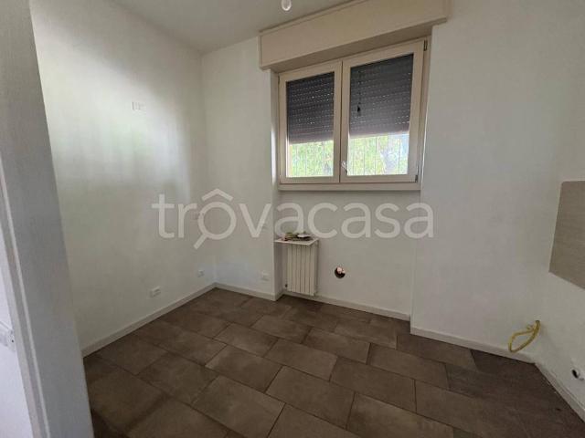 Casa Indipendente in affitto a San Zeno Naviglio, non arredato/vuoto, giardino privato, posto auto TrovaCasa
