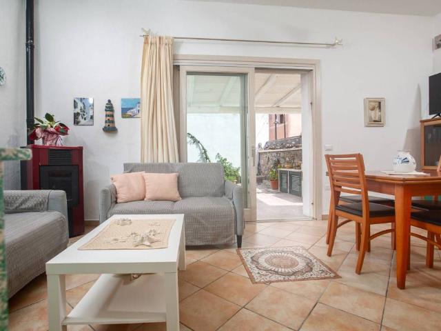 Casa indipendente in affitto a Santa Teresa Gallura OT