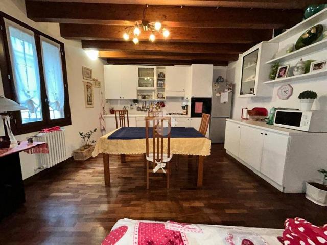 Casa indipendente in affitto a Sant'Ilario d'Enza RE