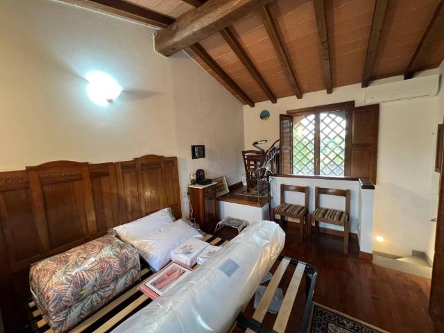 Casa indipendente in affitto a Scandicci FI