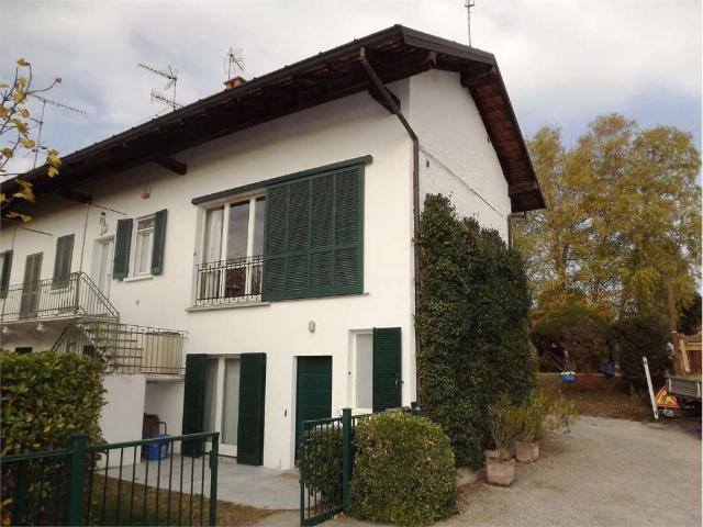 Casa indipendente in affitto a Sesto Calende VA
