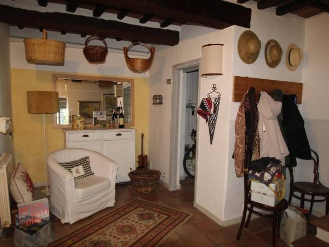 Casa Indipendente in affitto a Siena, arredato, posto auto, caminetto TrovaCasa
