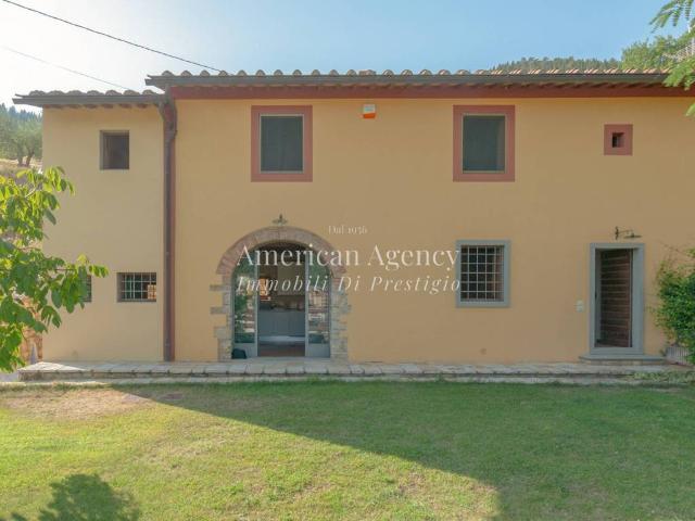 Casa indipendente in affitto a Pontassieve FI