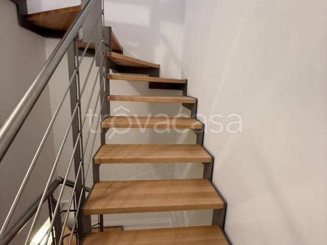 Casa Indipendente in affitto a Porto San Giorgio via Fausto Simonetti, arredato, travi a vista, ultimo piano TrovaCasa