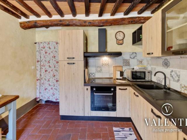 Casa Indipendente in affitto a Pescaglia via Vetrianello 18, arredato, giardino privato, vista panoramica TrovaCasa