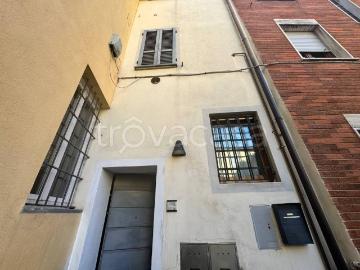 Casa Indipendente in affitto a Piacenza via Chiostri del Duomo, 15, arredato, terrazzo, doppi vetri TrovaCasa