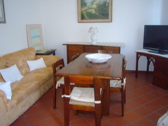 Casa indipendente in affitto a Pietrasanta, Marina Di Pietrasanta