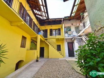Casa indipendente in affitto a Rocca Canavese TO