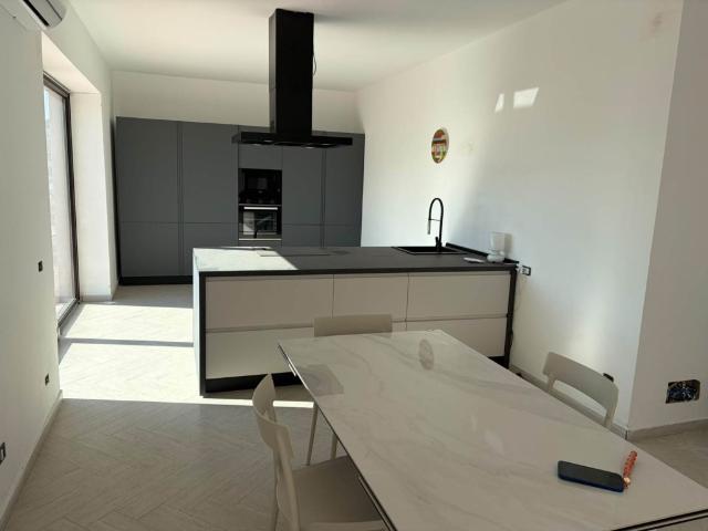Casa indipendente in affitto a Rende