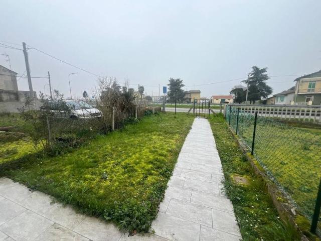 Casa indipendente in affitto a Riva del Po FE