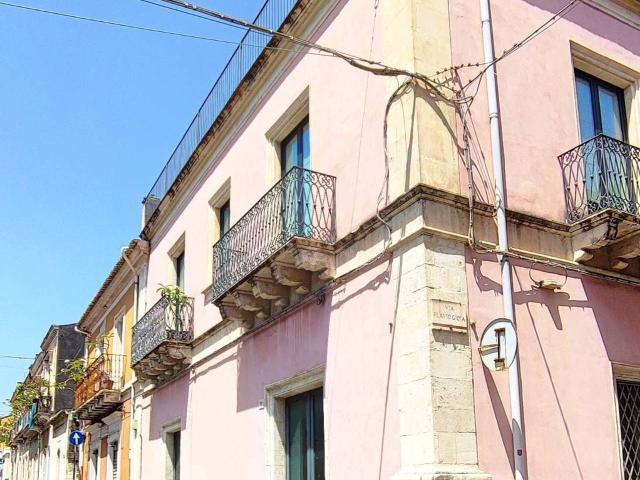 Casa indipendente in affitto a Riposto