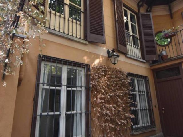Casa Indipendente in affitto a Torino via Passalacqua, 10, riscaldamento autonomo, contesto signorile, lavanderia TrovaCasa
