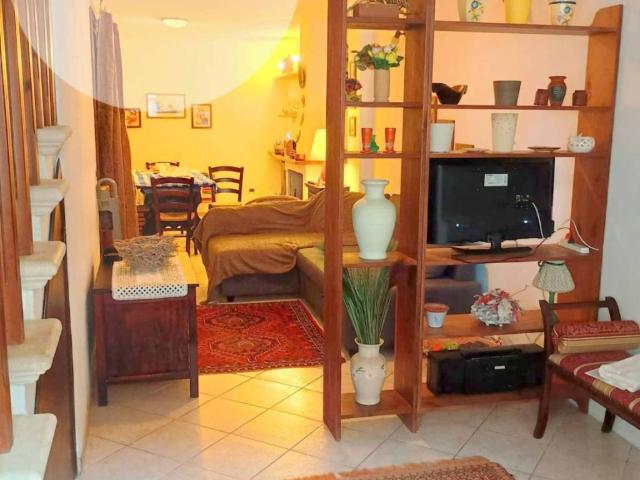 Casa indipendente in affitto a Tornimparte AQ