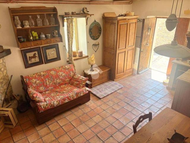 Casa indipendente in affitto a Tagliacozzo AQ