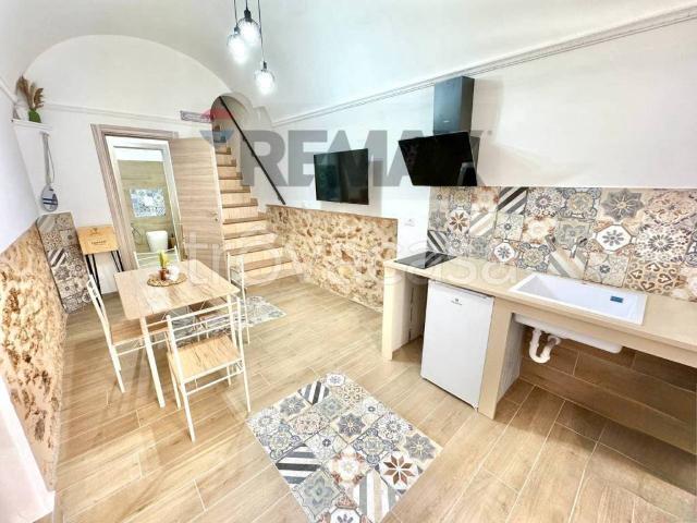 Casa Indipendente in affitto a Terrasini via dei Mille, 59, arredato, terrazzo, ultimo piano TrovaCasa