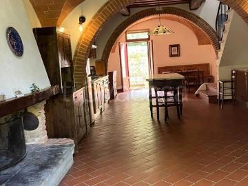 Casa indipendente in affitto a Terricciola