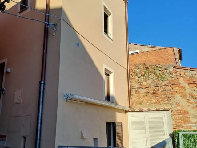 Casa indipendente in affitto a Terricciola PI