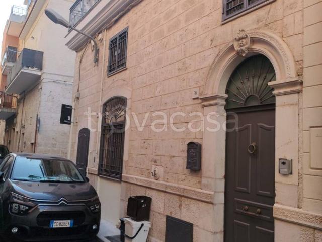 Casa Indipendente in affitto a Triggiano via Gaetano Donizetti, 40, arredato, terrazzo, riscaldamento autonomo TrovaCasa