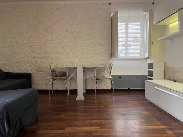 Casa Indipendente in affitto a Valenzano via Castello, 50, arredato, terrazzo, riscaldamento autonomo TrovaCasa