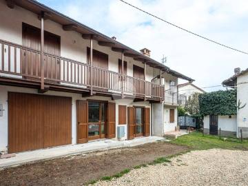 Casa Indipendente in affitto a Varisella via Vallo, 15, arredato, box, balcone TrovaCasa