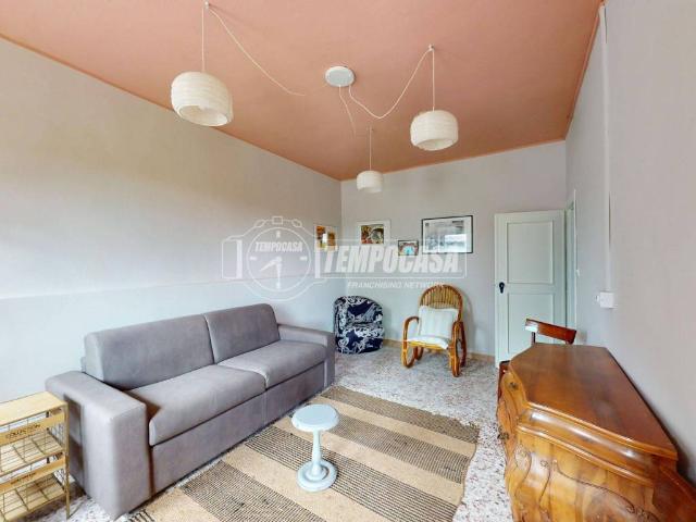 Casa Indipendente in affitto a Vezza d'Alba via Alba, arredato, posto auto, terrazzo TrovaCasa
