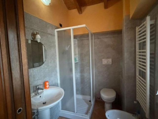 Casa Indipendente in affitto a Vezzano Ligure p.Zza Alcide de Gasperi, arredato, posto auto, riscaldamento autonomo TrovaCasa
