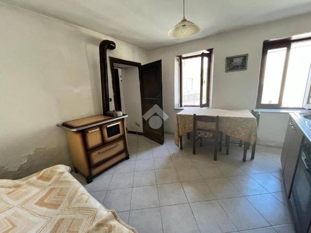 Casa indipendente in affitto a Vernasca PC