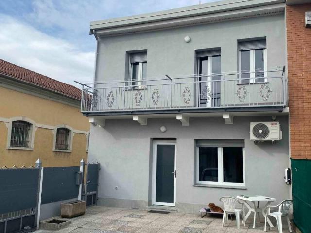 Casa indipendente in affitto a Vespolate NO