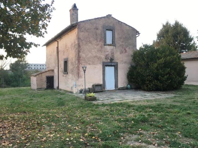 Casa indipendente in affitto a Viterbo VT