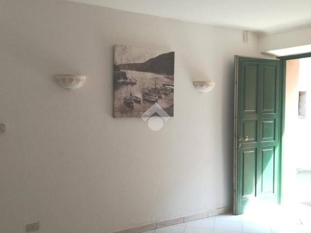 Casa indipendente in affitto a Viverone BI